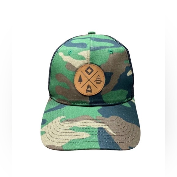 Port Authority Camo Snapback Trucker Cap Hat W/ Patch Boating Outdoors Camping - Picture 1 of 7